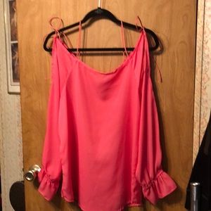 NWOT pullover cold-shoulder top